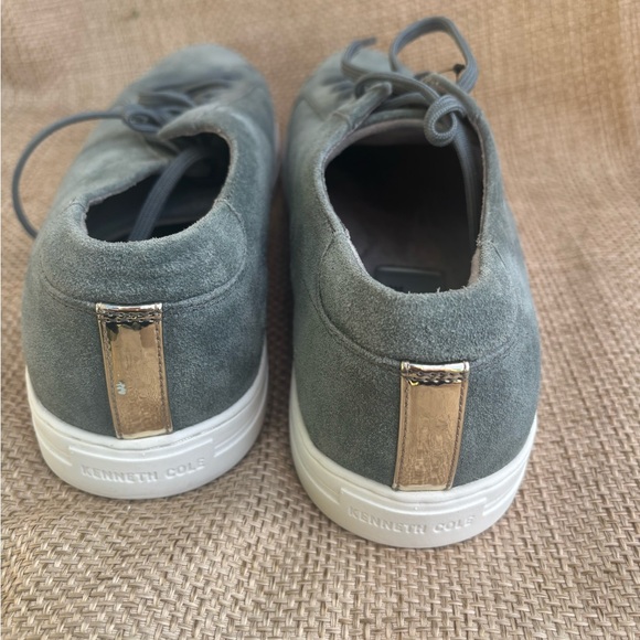 New Kenneth Cole mens suede sneakers, size 12M - Picture 2 of 4